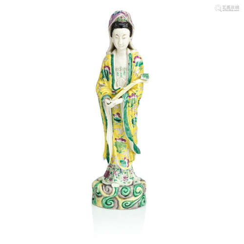 19th century A famille rose Guanyin with ruyi sceptre