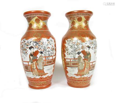 Meiji era A pair of Kutani vases