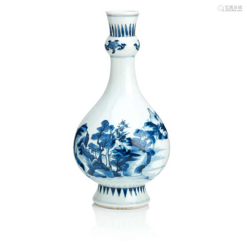 18th century A blue and white gurglet