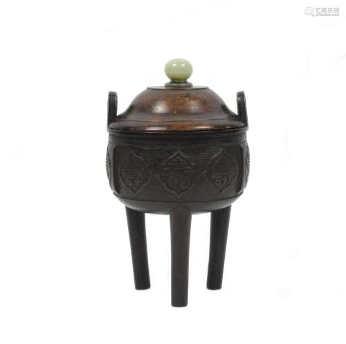 18th/19th century A bronze tripod incense burner and wood cover