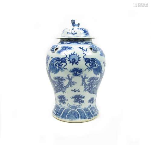 19th century A large blue and white vase and cover