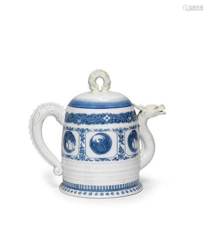 Edo period (1615-1868), 19th century A large Hirado porcelain blue-and-white bell-shaped ewer