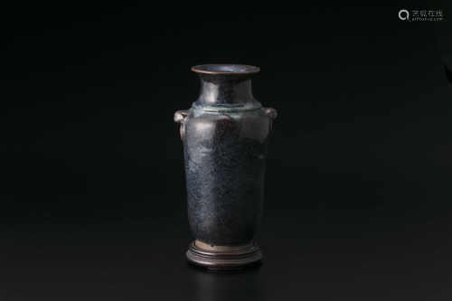 海鼠釉花瓶