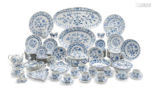 Late 19th/20th century An assembled Meissen and Ernest Teichert porcelain part dinner service in the Blue Onion pattern