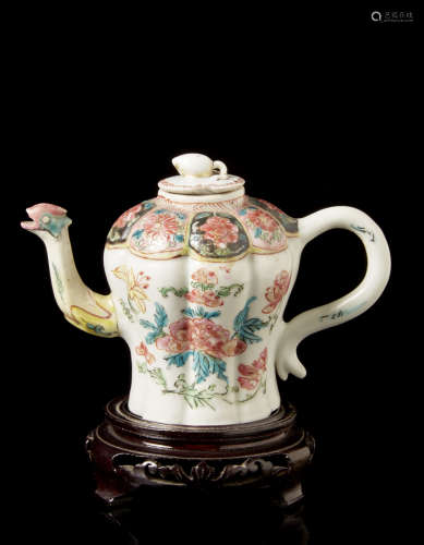 A Famille Rose porcelain teapot, wood cover and base (defects and restorations)China, 19th century(