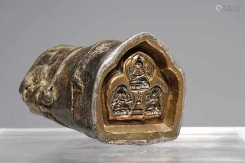 TSA TSA FORMbronze and wood,Tibet, 16th centuryH: 5,5 cmForm to mould Tsa Tsas. Middle top , Long