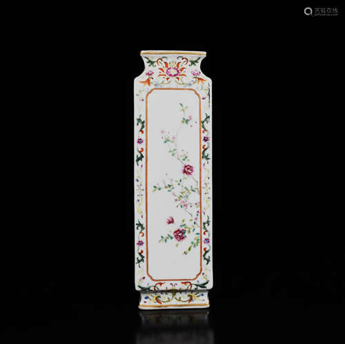 Chinese Famille Rose Porcelain Vase