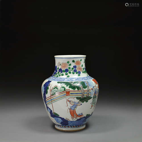 A Wucai Oviform Vase