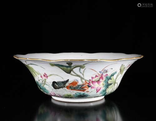 Chinese Famille Rose Porcelain Bowl