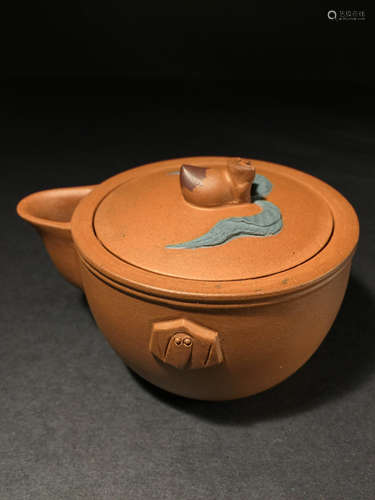 Chinese Yi Xing Zi Sha Tea Pot