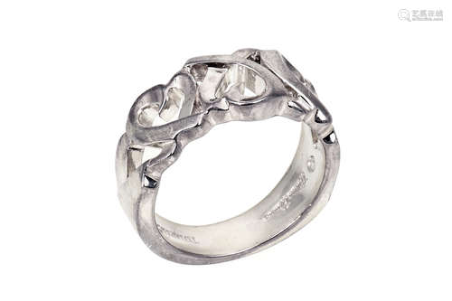 SILVER 'HEART' RING BAND