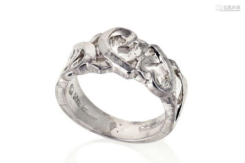 SILVER 'HEART' RING BAND