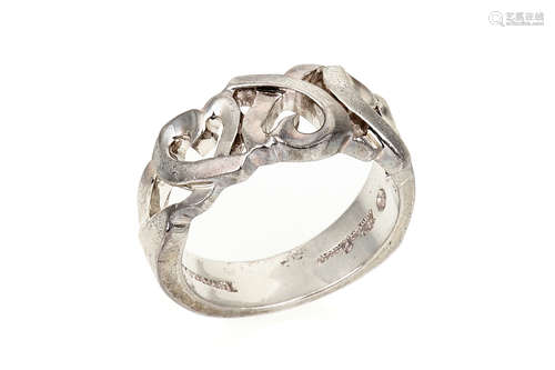 SILVER 'HEART' RING BAND