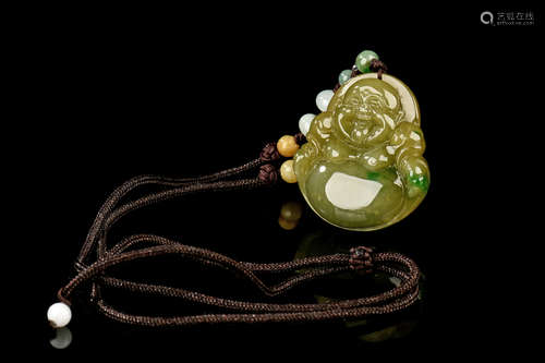 JADEITE CARVED PENDANT AND NECKLACE WITH CERTIFICATE