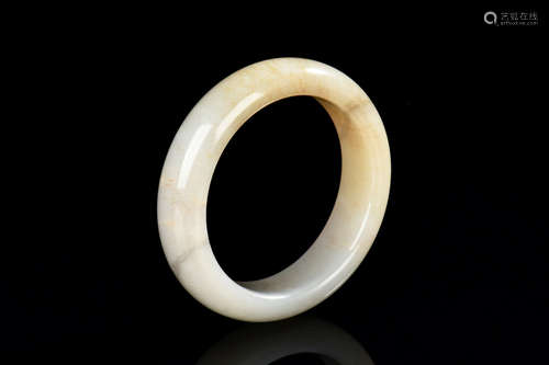 JADE ROUND BANGLE BRACELET