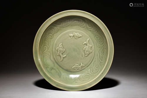 CHINESE CELADON SHALLOW BASIN WITH FOUR FISHES