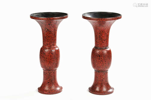 PAIR OF WOOD LACQUER VASE, GU