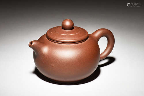 YIXING ZISHA ROUND TEAPOT