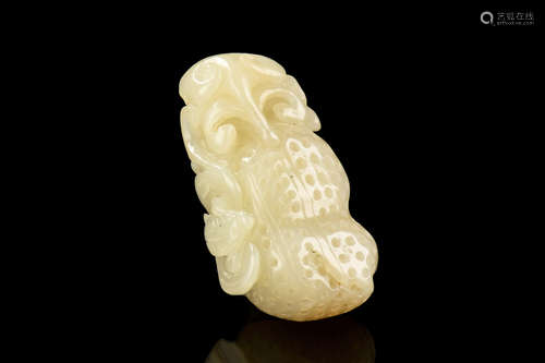 HETIAN JADE CARVED 'PEANUT' ORNAMENT