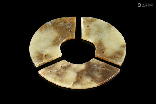 QIJIA CULTURE TRI-LINKED DISC ORNAMENT, BI