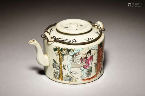 FAMILLE ROSE 'LADY & POETRY' TEAPOT