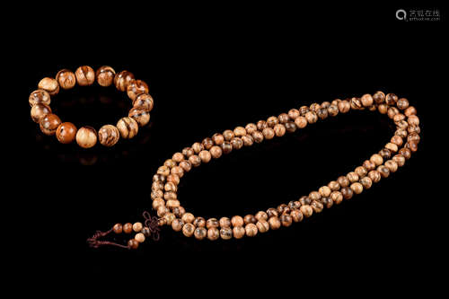 AGARWOOD BEAD BRACELET AND NECKLACE