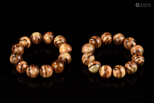 PAIR OF AGARWOOD BEAD BRACELETS