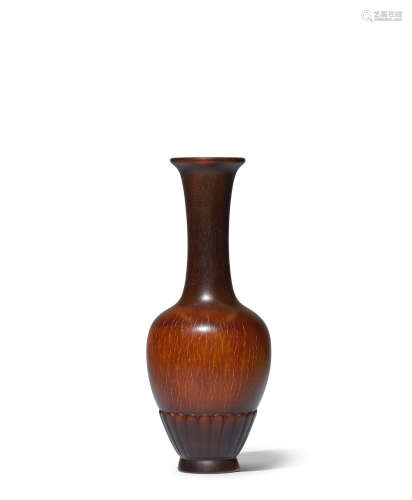 Kangxi six-character mark, Qing Dynasty A very rare rhinoceros horn 'chrysanthemum' vase, Juban ping