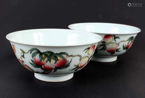 PAIR PORCELAIN FAMILLE ROSE PEACH BOWLS - Chinese