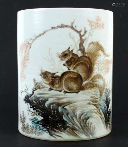 CHINESE FAMILLE ROSE BRUSH POT WITH TWO SQUIRRELS - Republic Period brush pot portraying two squirrels sitting on a boulder. Accente...