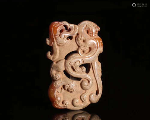 A GAOGU JADE DRAGON PATTERN PENDANT