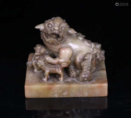 A OLD SOAPSTONE BEAST SHAPED SEAL