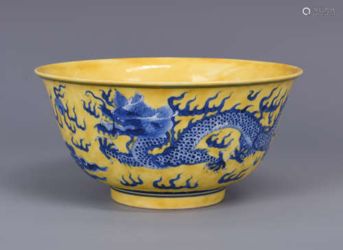 Chinese yellow glaze blue porcelain bowl, Kangxi mark.
