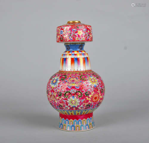 Chinese famille rose porcelain vase, Daoguang mark.