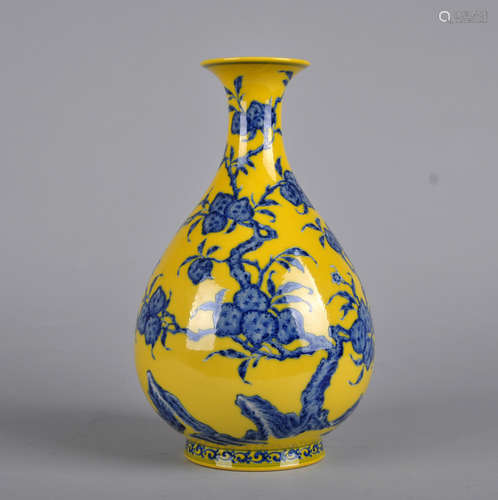 Chinese yellow glaze and blue porcelain vase, Yongzheng