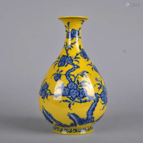 Chinese yellow glaze and blue porcelain vase, Yongzheng