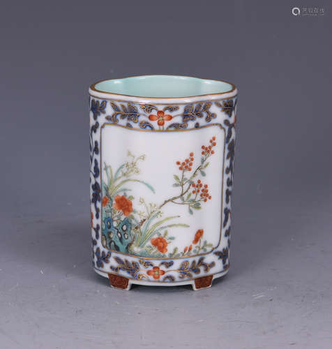 Chinese famille rose porcelain brush pot, Qianlong