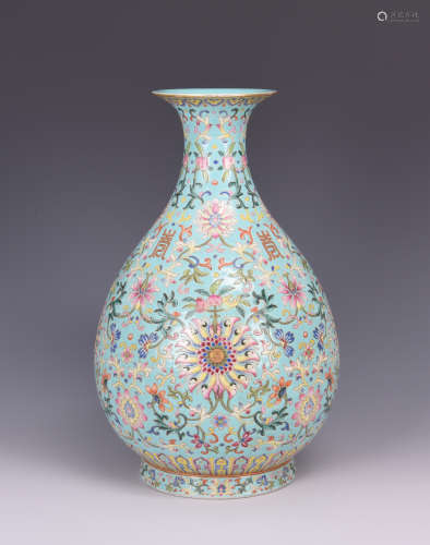 Chinese famille rose porcelain vase, Jiaqing mark.