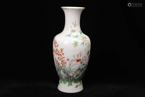 Chinese famille rose porcelain vase, Republic Period.