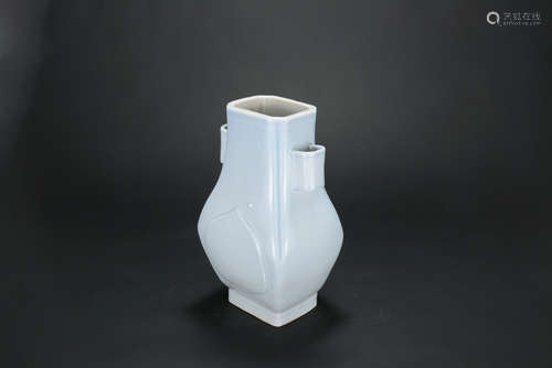 Chinese celadon porcelain vase, Guangxu mark.