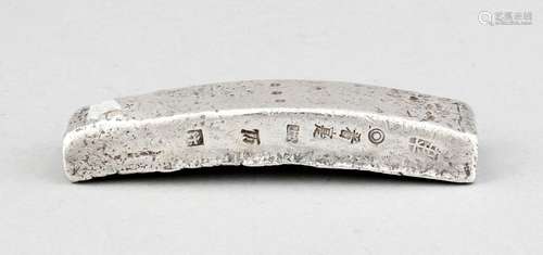 Silver Ingot, Quing, 1860-80, hallmarked, fine silver, l. 11 cm, approx. 380 g