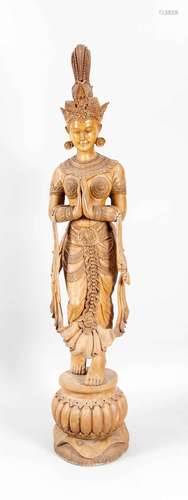 Large decorative and wooden sculpture of the Tara, Thailand?, 20th c., bright asian hardwood, on a round lotus(?)-base, h. 183 cm