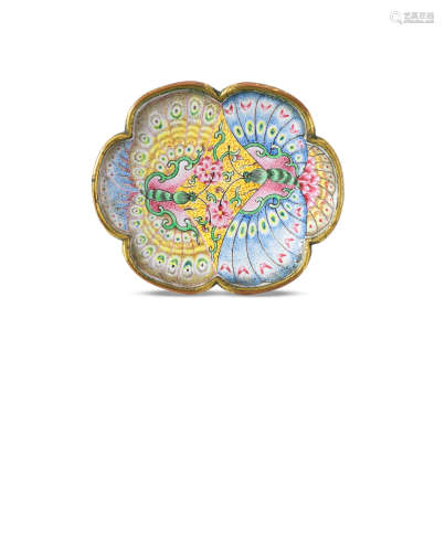 Blue enamelled Qianlong four-character mark and of the period A rare Imperial Beijing-enamel famille rose 'double-butterfly' snuff dish