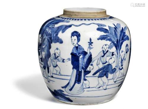 A Chinese porcelain jar decorated in underglaze blue with women and playing children. Kangxi 1662–1722. H. 20 cm.