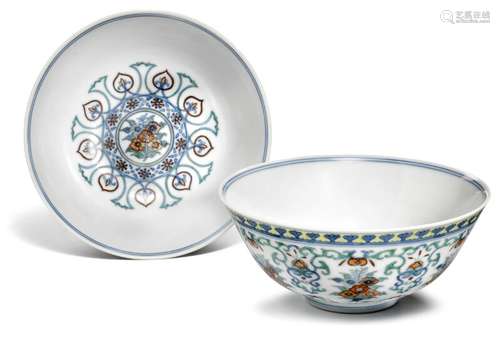 A pair of Chinese doucai porcelain bowls. Marked Daoguang 1821–1850 and of the period. Diam. 15 cm. (2)