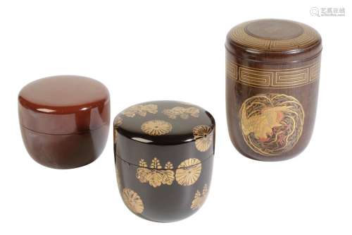 FINE JAPANESE WOOD AND GILT-LACQUER TEA CADDY, MEIJI / TAISHO PERIOD