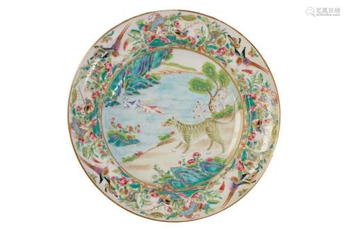 CANTON FAMILLE-ROSE DISH, QING DYNASTY, 19TH CENTURYi