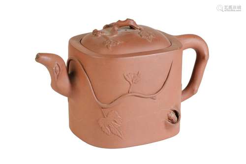 YIXING CARVED TEAPOT, REPUBLIC PERIOD