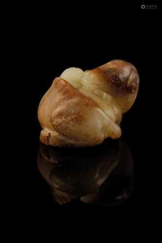 SMALL YELLOW AND RUSSET JADE CAMEL