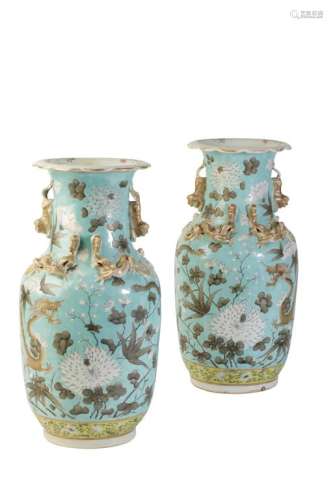 PAIR OF FAMILLE-ROSE VASES, LATE QING DYNASTY